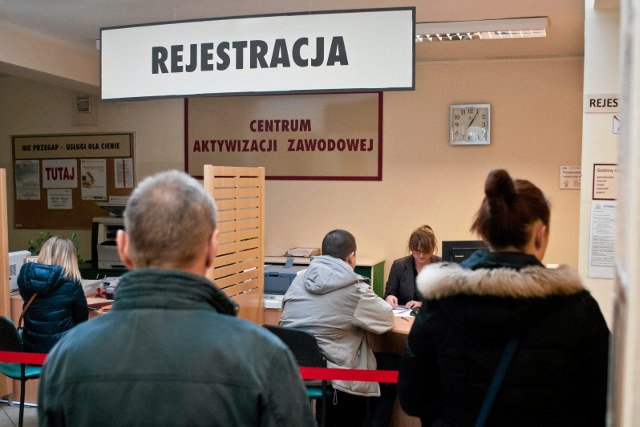 Bezwarunkowy dochód podstawowy miałby zabezpieczać podstawowe potrzeby obywateli