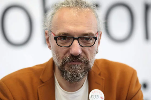Mateusz Kijowski wydaje się spokojny o przyszłość KOD. Co będzie dalej z ruchem i jak, zastanawiają się inni.