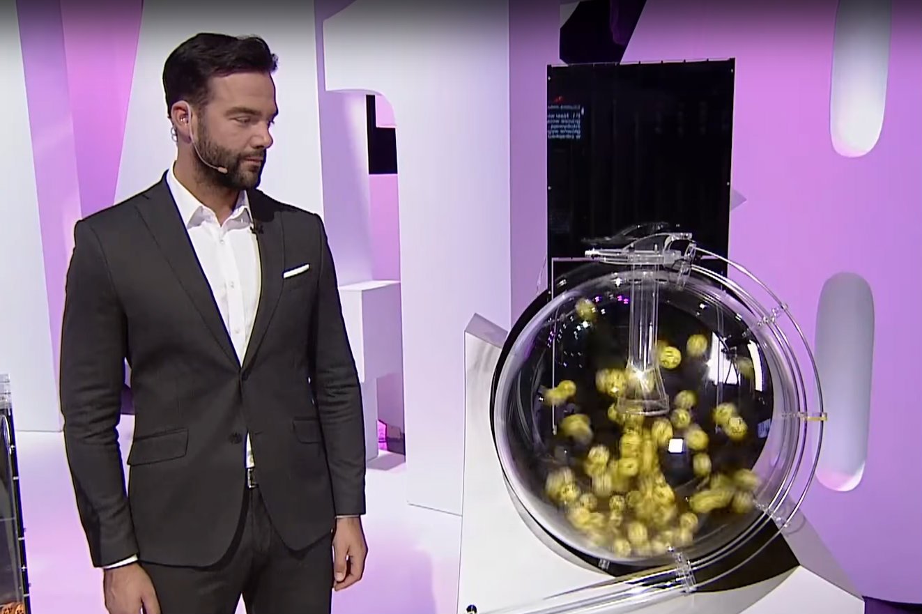 We wtorkowym losowaniu Lotto wygrały dwie osoby. Zaskakuje przy tym jedna rzecz.