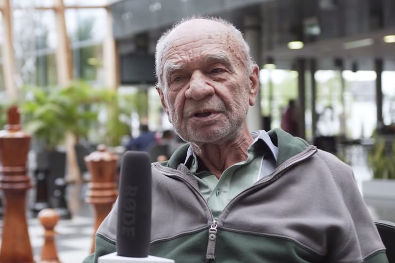 Aktor gra w serialu "Świat według Kiepskich" od blisko 20 lat.