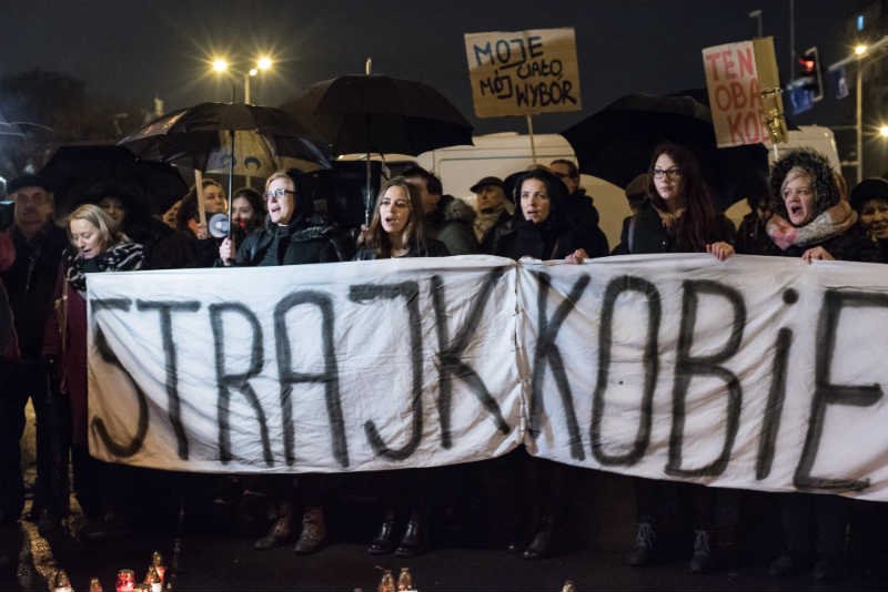 Sejmowa Komisja znowu zajęła się projektem zakazującym aborcji.