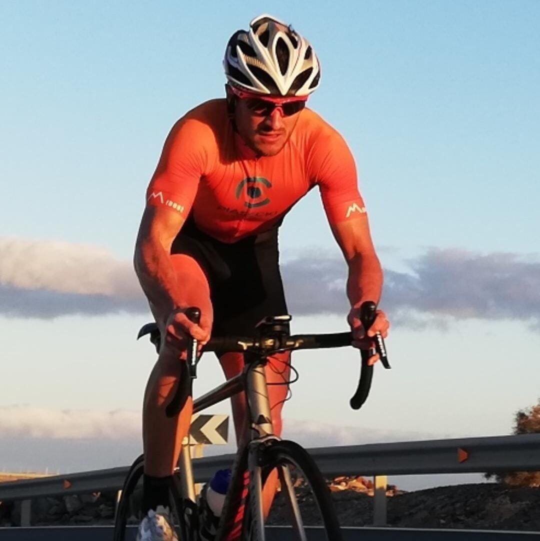 Patryk Piasecki - 10 krotny medalista mistrzostw świata i Europy w żeglarstwie, olimpijczyk z Pekinu, były kolarz zawodowej grupy JBG-2.
Multisportowiec, a także twórca firmy Piasecki Concept, która zajmuje się propagowaniem zdrowego trybu życia.