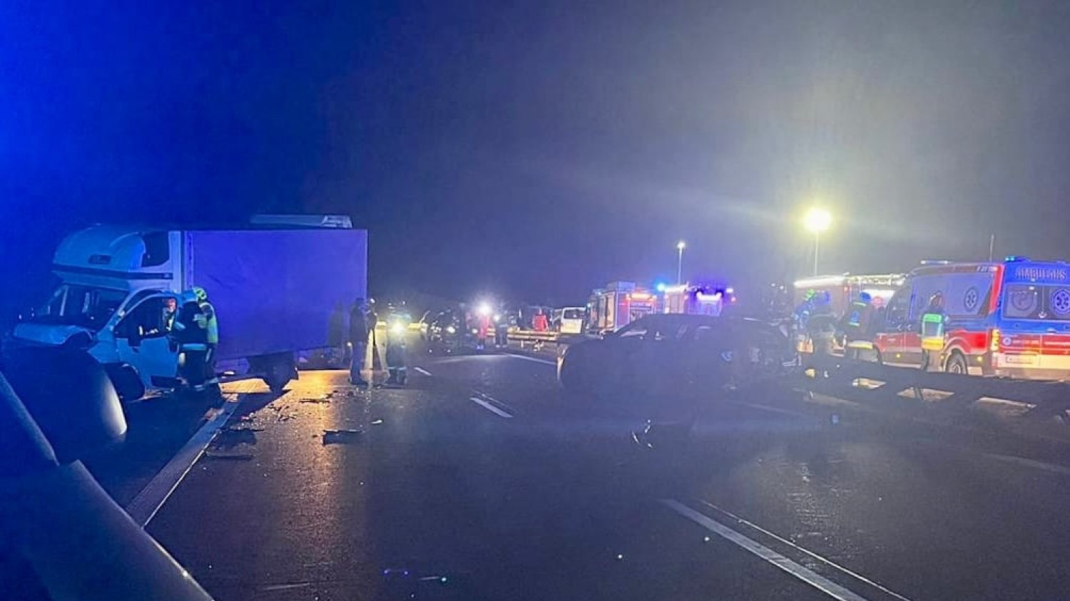 Do karambolu doszło na autostradzie A2 w okolicach Lubrzy.