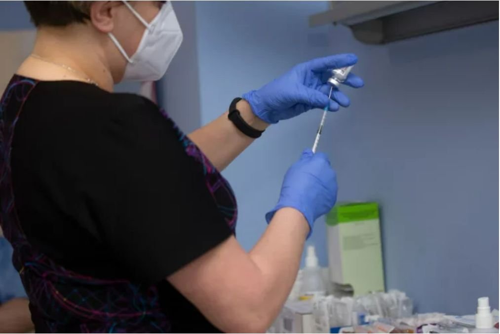 Ursula von der Leyen podczas zdalnej konferencji Stan Unii przyznała, że kampania szczepień przeciwko COVID-19 w UE osiągnęła duży sukces.