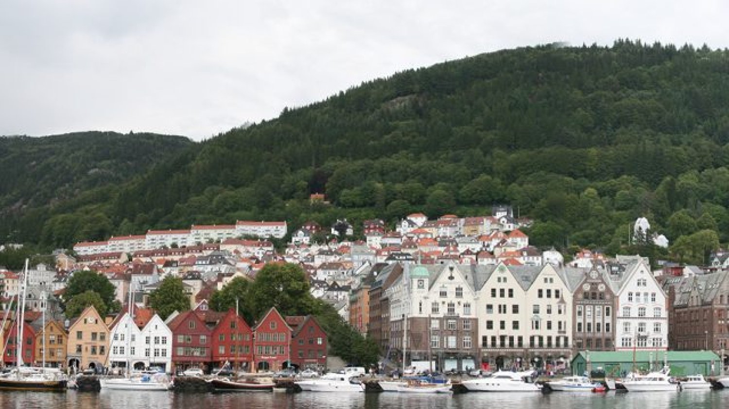 Rząd Norwegii chce, by za granicę wyciekało mniej pieniędzy pochodzących z pomocy społecznej. Na zdjęciu: Bergen
