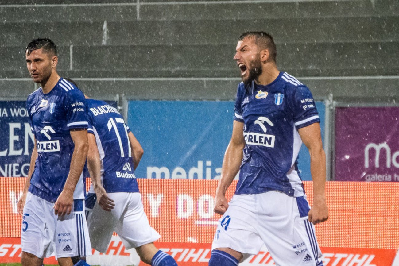 Ulewa nad Płockiem nie przeszkodziła piłkarzom Wisły w odniesieniu efektownej wygranej nad Zagłębiem Lubin.