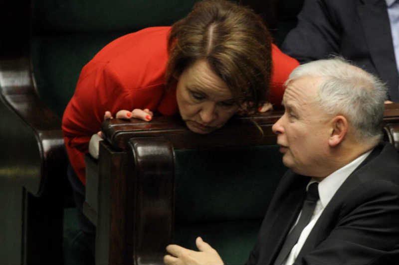 Minister Edukacji Anna Zalewska cofa szkołę do XIX wieku.