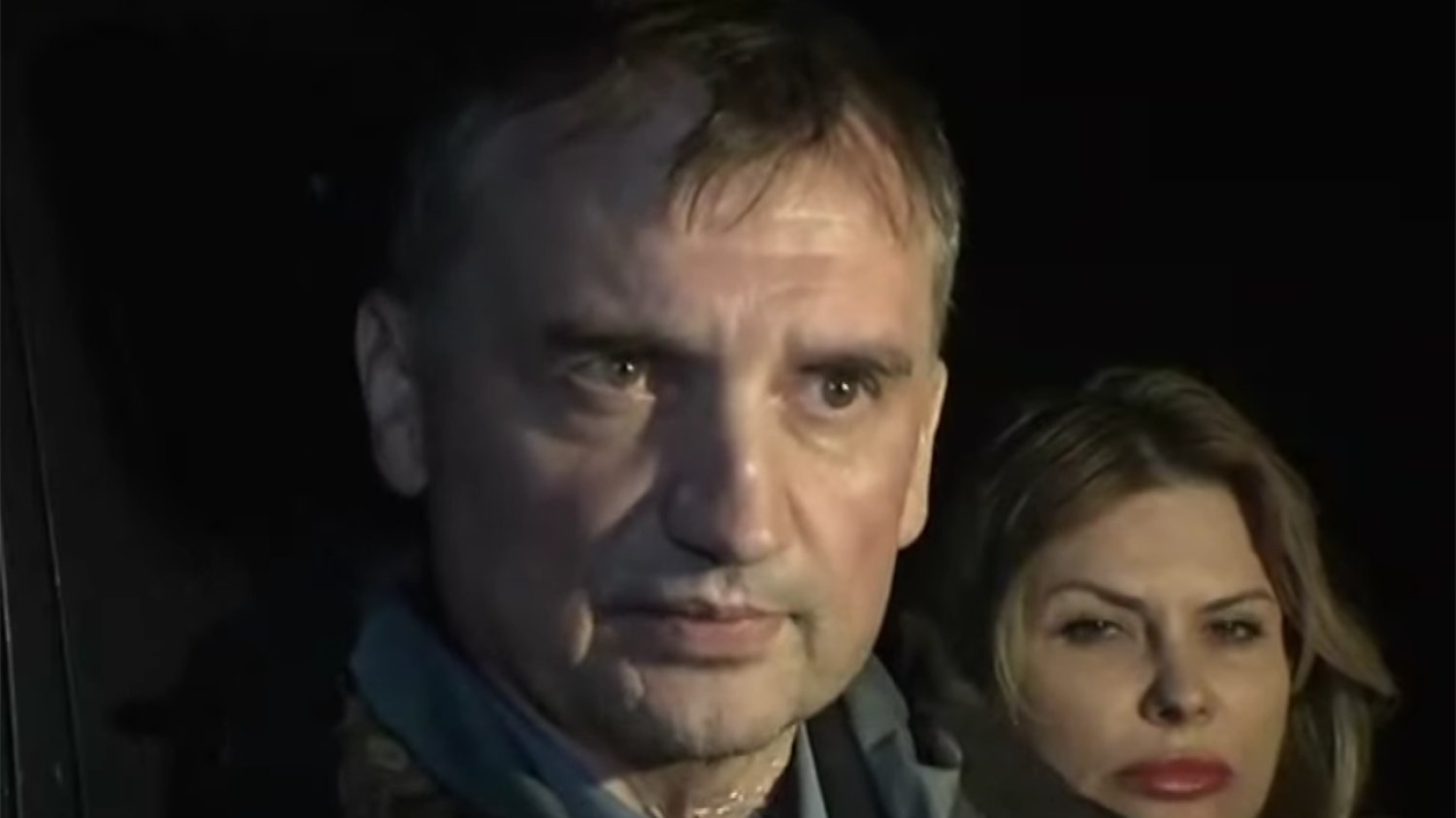 Zbigniew Ziobro przed swoim domem w Jeruzalu