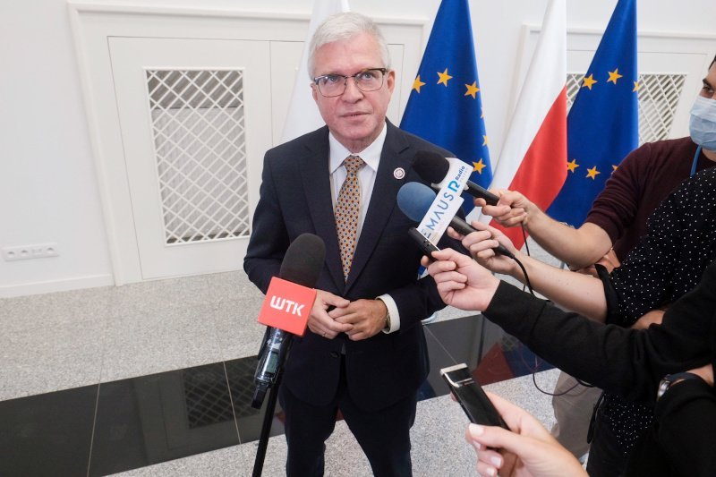 Nowy wielkopolski kurator oświaty znowu zaskoczył swoimi tezami na temat młodzieży i osó LGBT.