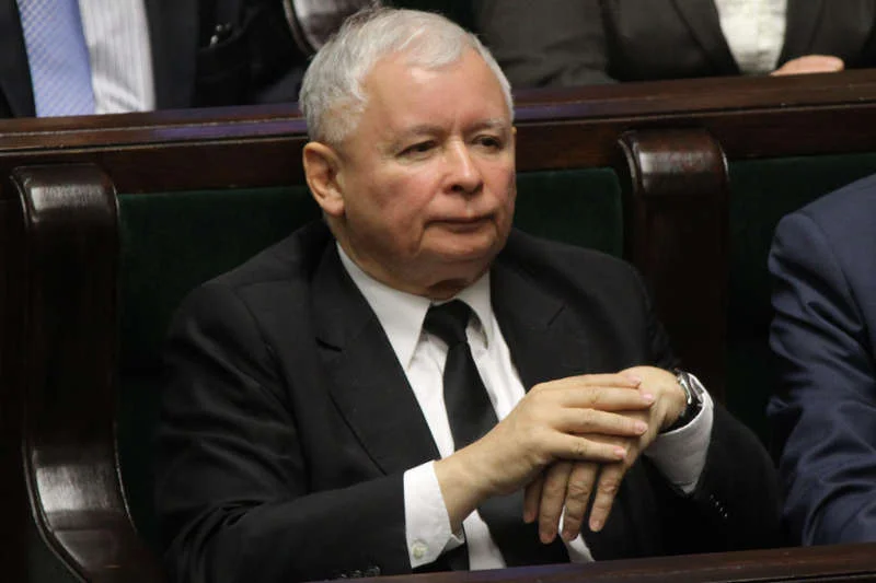 Kaczyński podał rękę Tuskowi i życzył mu powodzenia. Prezes PiS: "Nie nienawidzę go"