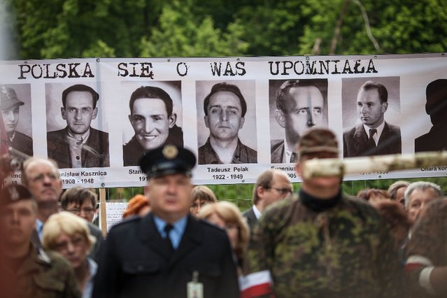 Podczas ekshumacji na tzw. Łączce wydobyto szczątki ok. 200 ofiar komunizmu.