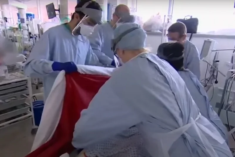 W Wielkiej Brytanii umarło już ponad 12 tys. osób.