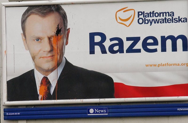 Platforma Obywatelska – fatalny sondaż, afery, wewnętrzne konflikty, rekonstrukcja rządu