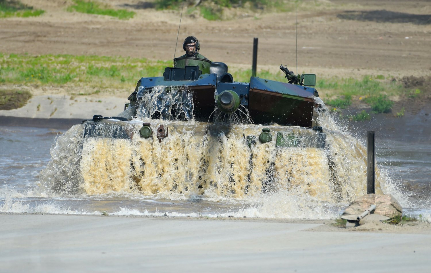 Niemiecki czołg Leopard 2.