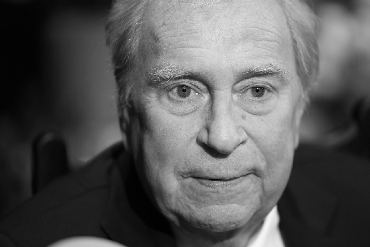 Jerzy Stuhr zmarł 9 lipca 2024 roku.