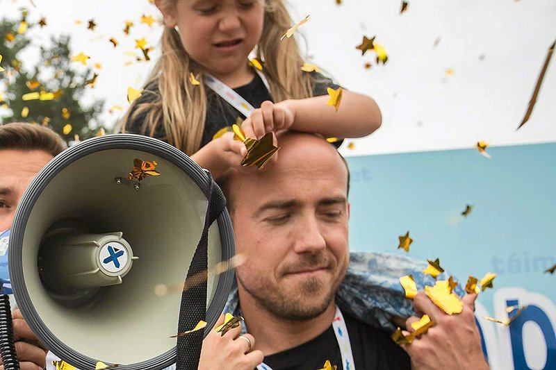 Borys Budka znowu zaskoczył wyborców. Wiceszef PO przyjechał na Pol'and'Rock Festival w rodzinnym towarzystwie.