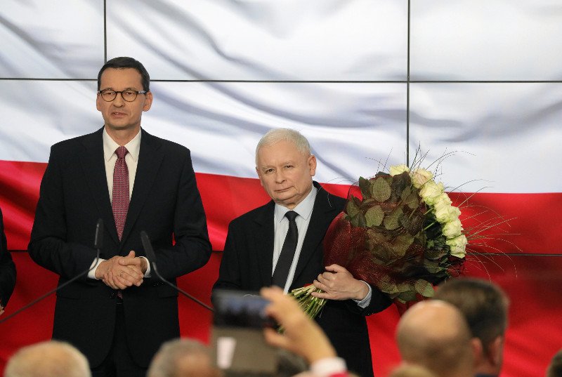 PiS wycofuje się z planów waloryzacji rent i emerytur.