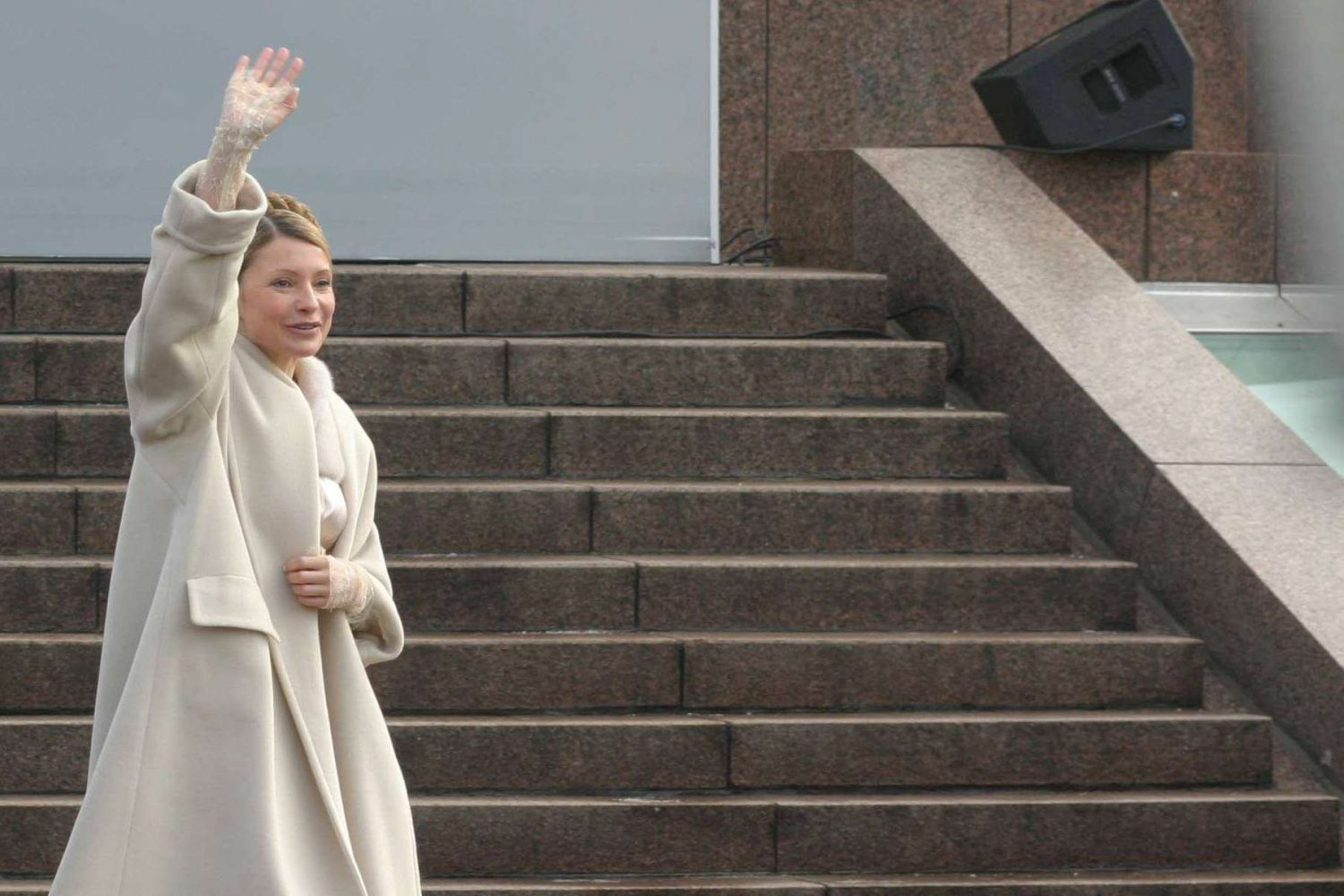 Była premier Ukrainy Julia Tymoszenko przed przysięgą prezydencką Wiktora Juszczenki