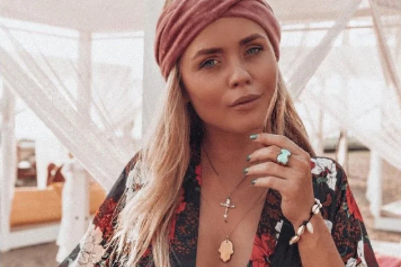 Anna Skura, What Anna Wears, to jednak najpopularniejszych polskich influencerek. Jej ostatnia podróż wywołała jednak lawinę hejtu