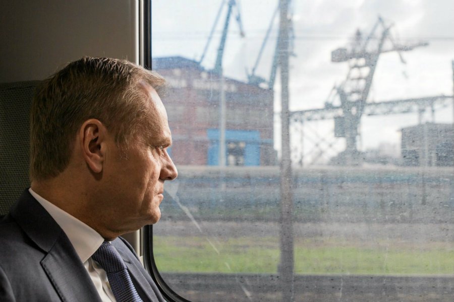 Donald Tusk zdaje się potwierdzać pogłoski o powrocie do polskiej polityki.
