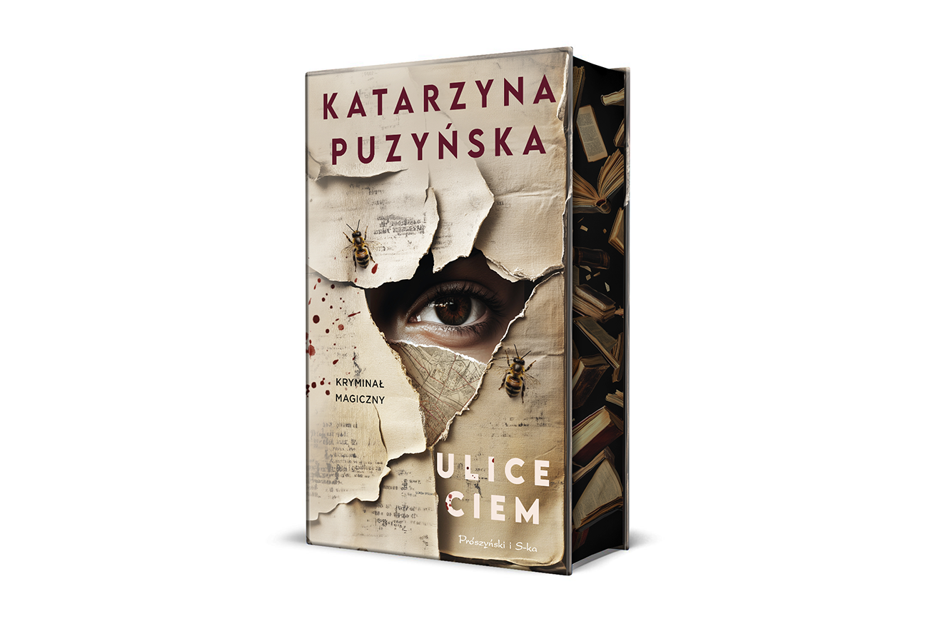 "Ulice ciem", nowa powieść w dorobku Katarzyny Puzyńskiej, to nie tylko pełen tajemnic krwisty kryminał. To również klimatyczna wycieczka po dawnej Warszawie, z jej kolorytem i różnorodnością… a przede wszystkim czarodziejska historia o magii książek!