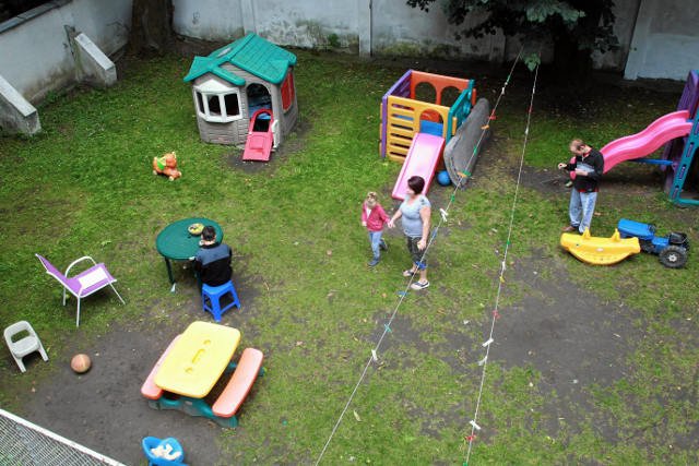 Na pytania internautów odpowiadał były podopieczny domu dziecka