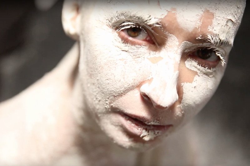 "Pani D." – utwór Klementyny Umer o depresji.