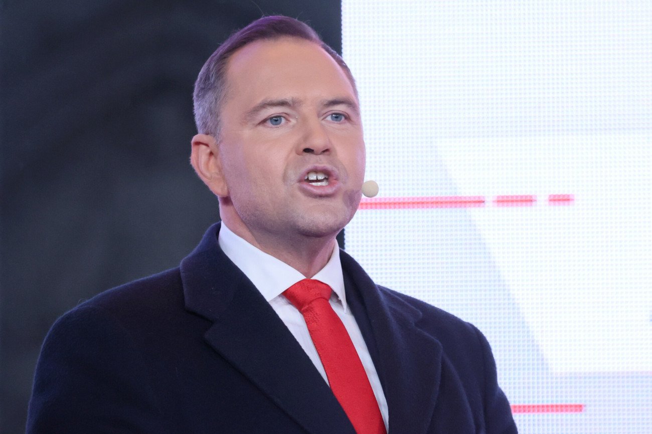 Hołownia zapytał: "Wszyscy idziemy na drugą debatę?". Tak zareagował Nawrocki Czy Nawrocki przyjdzie na drugą debatę w Końskich? Tak odpowiedział