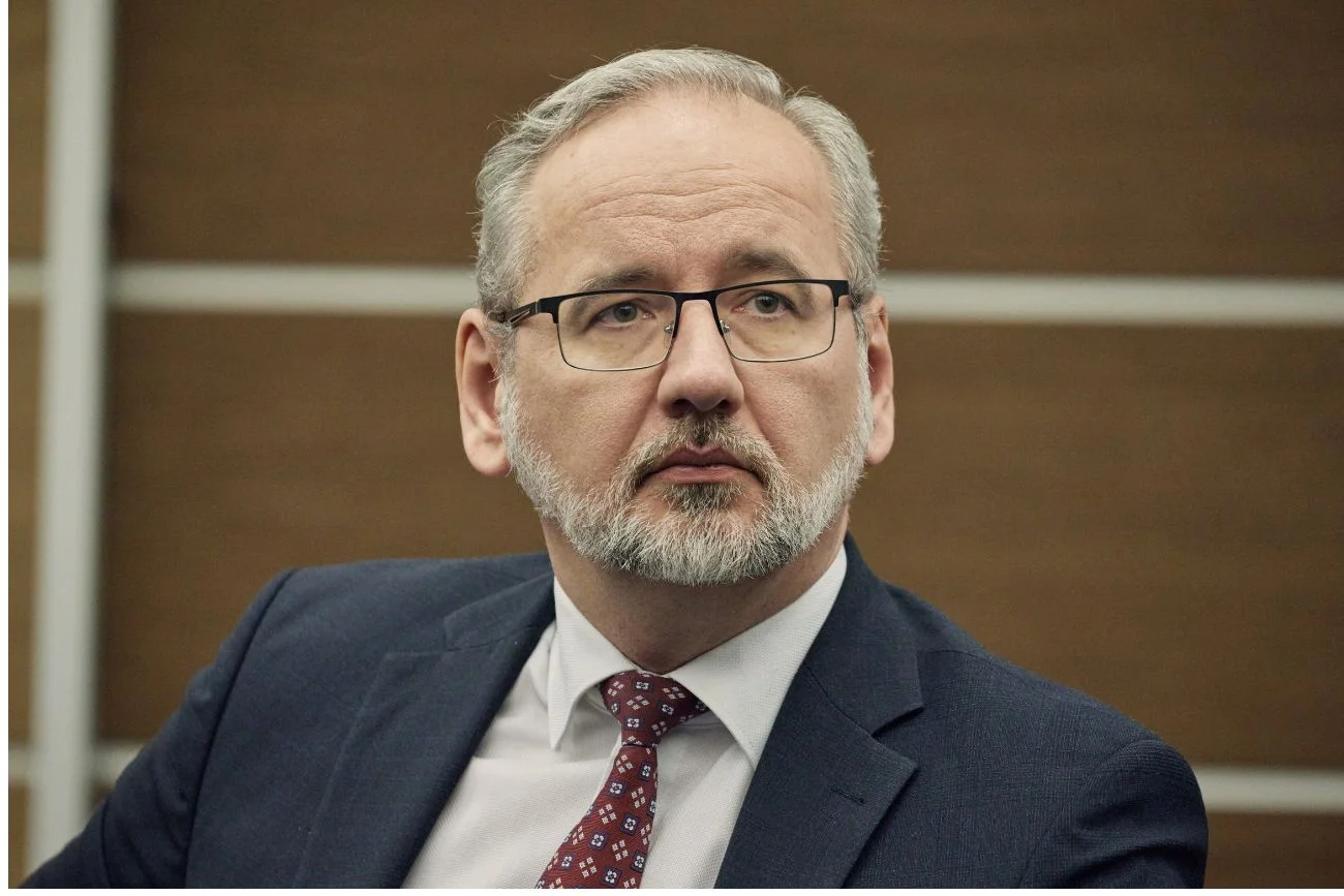 Nowe informacje ws. pobicia Niedzielskiego. Kluczowa decyzja ws. podejrzanych Adam Niedzielski pobity. Jest decyzja ws. mężczyzn podejrzanych o atak