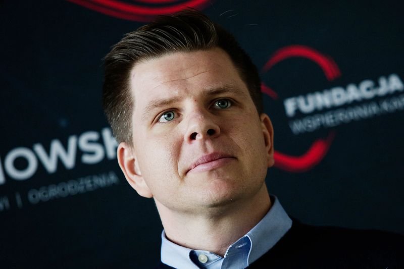 Prezenter TVN Filip Chajzer na Facebooku wyznał, że od ponad roku choruje na depresję Prezenter TVN Filip Chajzer ma depresję.