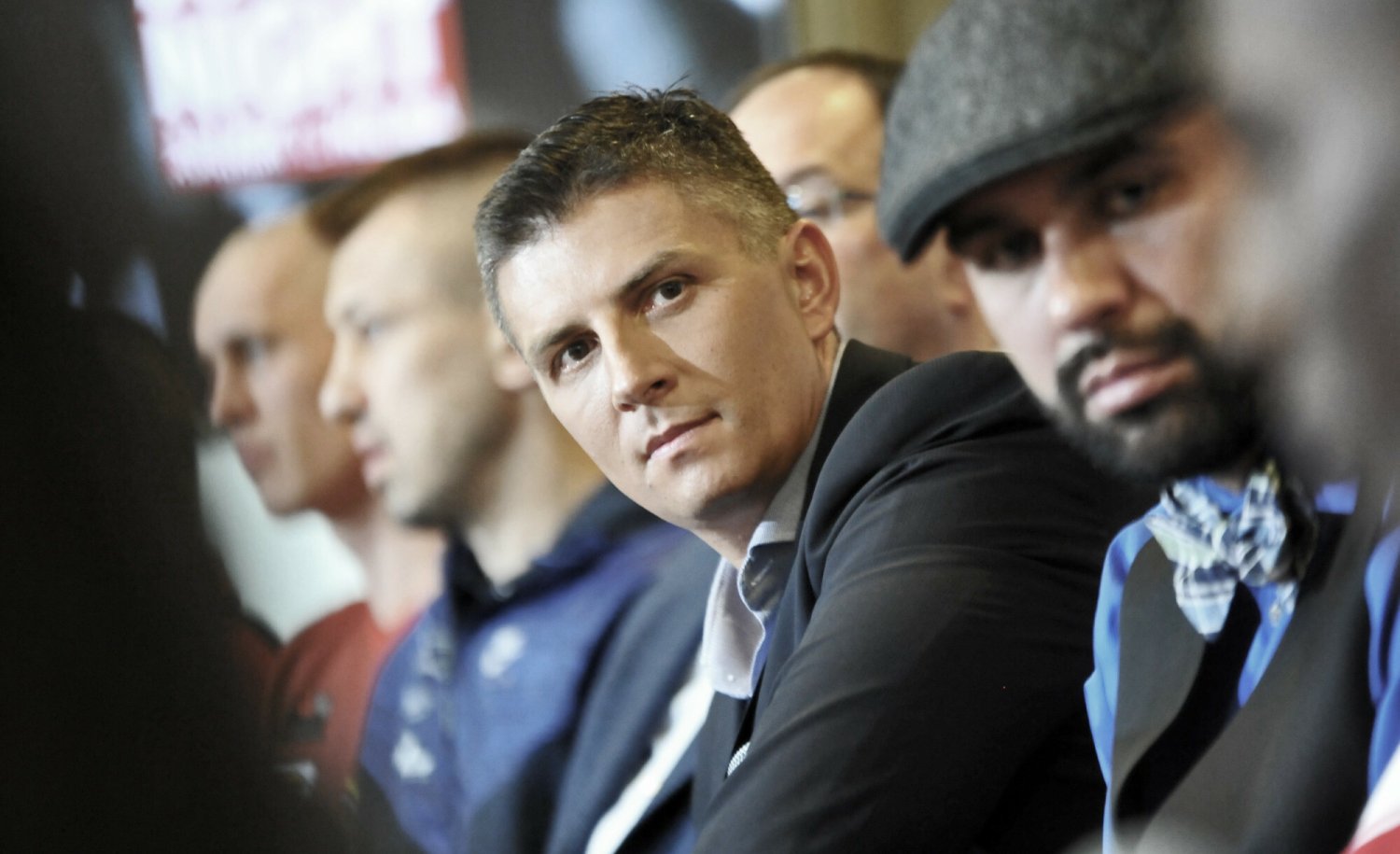 Mateusz Borek zerwał współpracę z Gromdą, ale nie uniknął przy tym kompromitacji