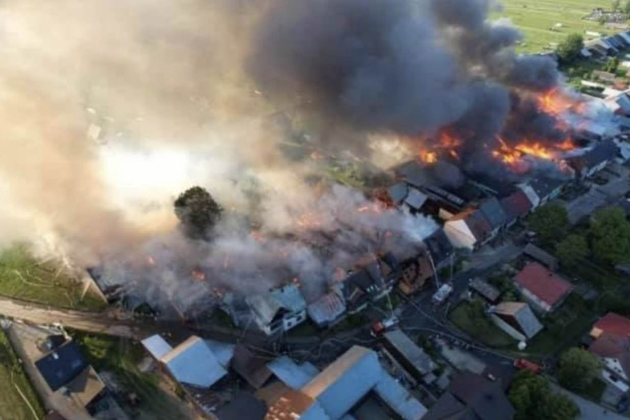Pożar w Małopolsce w Nowej Białej.