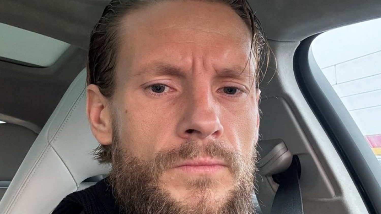 Sebastian Fabijański musi mieć operację? Zszedł z oktagonu po 11 sekundach