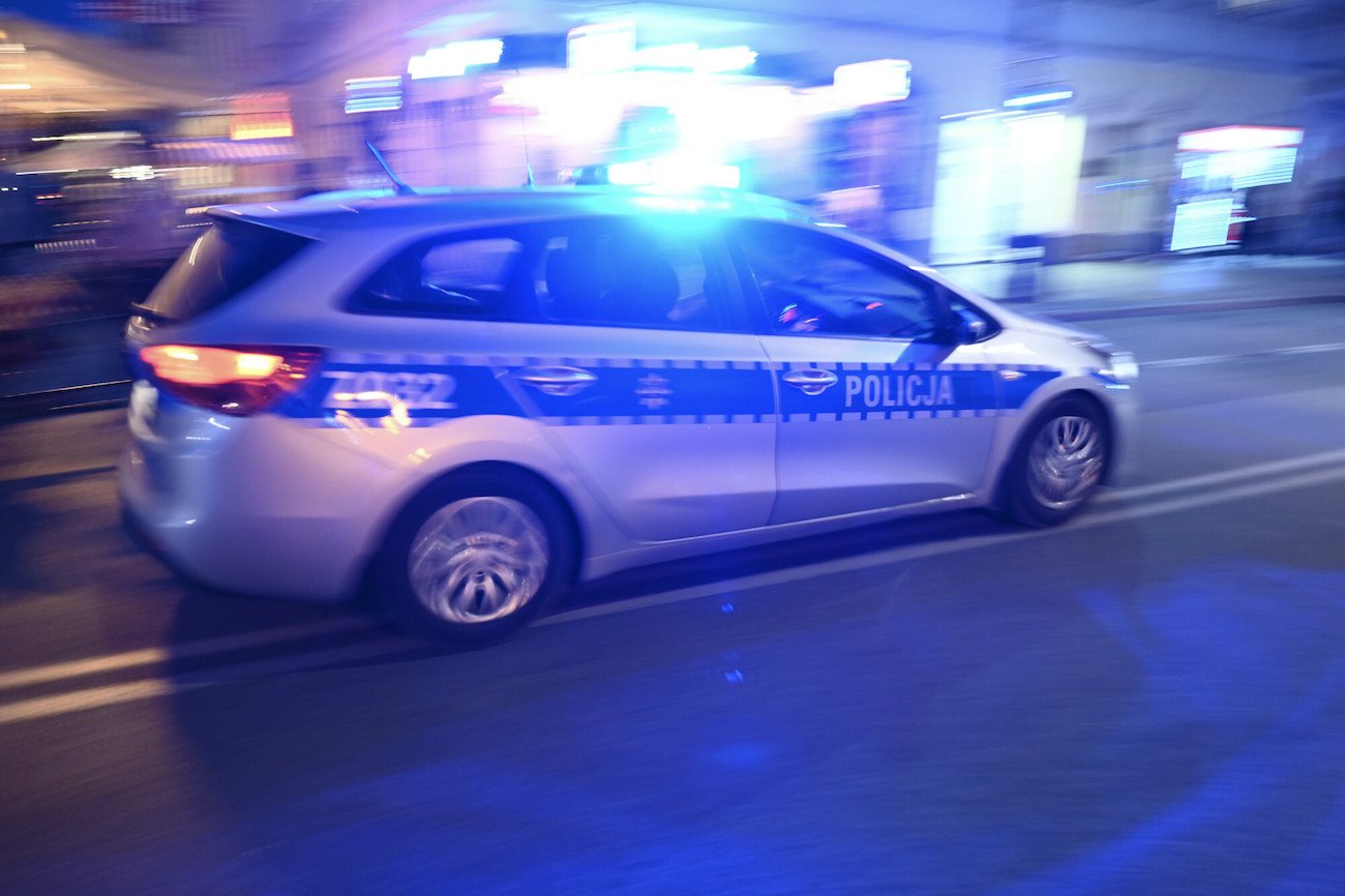 Radiowóz policji (zdjęcie poglądowe).