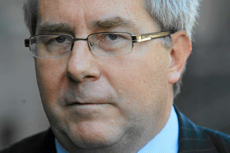 Ryszard Czarnecki w "Bez autoryzacji" o oskarżeniach kontrwywiadu pod adresem Macierewicza: Na Zachodzie to by się nie zdarzyło