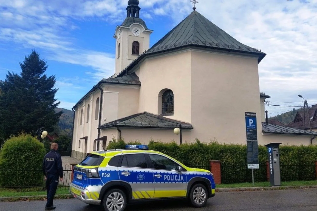 Z kościoła w Brennej skradziono cenne dewocjonalia. Policja apeluje o pomoc