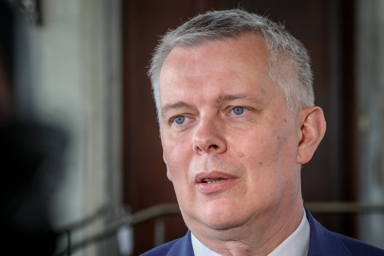 Tomasz Siemoniak za pośrednictwem swojego profilu na Facebooku zabrał głos ws. urodzin dziennikarza Roberta Mazurka, w których uczestniczył.