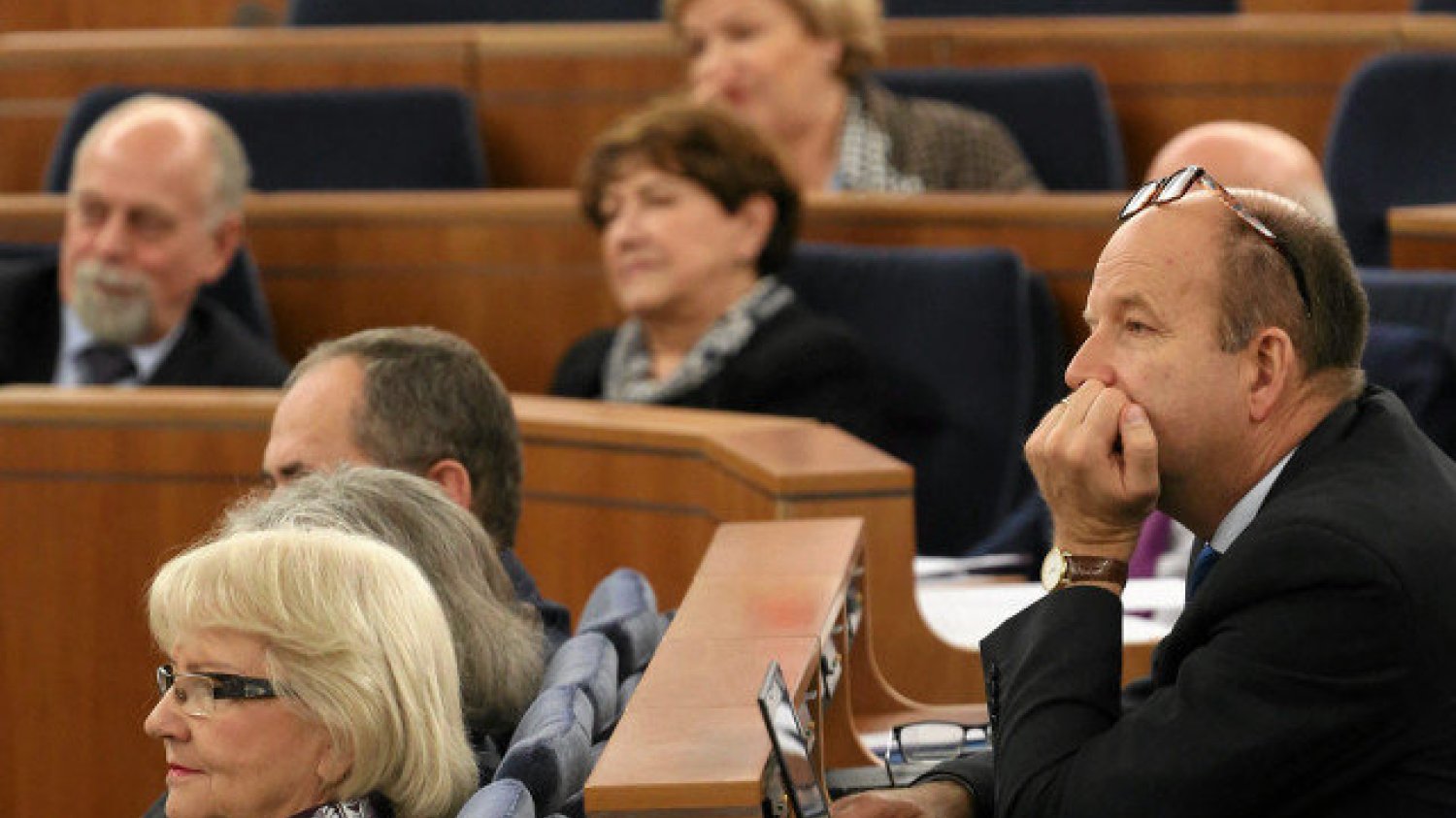 Senat przyjął uchwałę dotyczącą rządu Olszewskiego