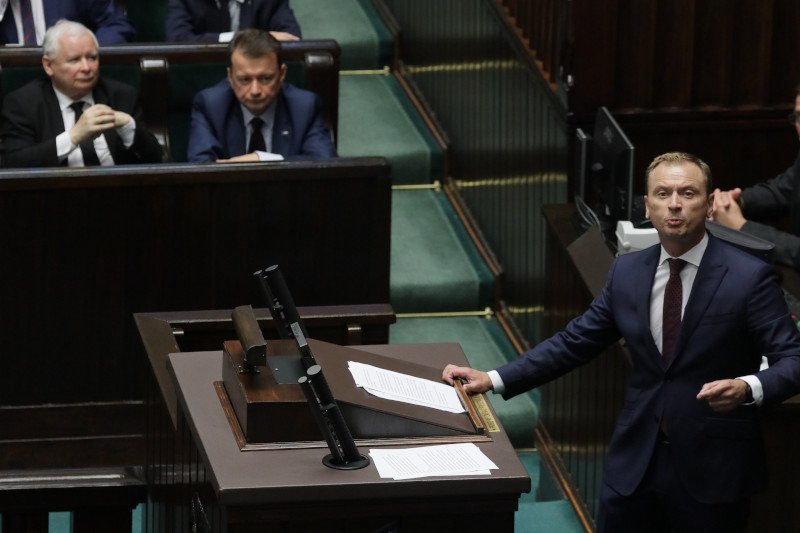 Sławomir Nitras podczas przedstawiania kandydatury Małgorzaty Kidawy-Błońskiej wdał się w pyskówkę z prowadzącym obrady Ryszardem Terleckim.