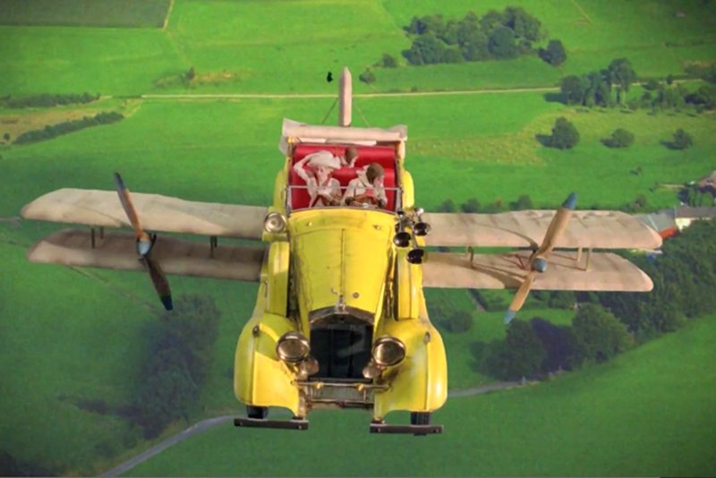 kadr z filmiku reklamowego Wesa Andersona "Talk to the Car"