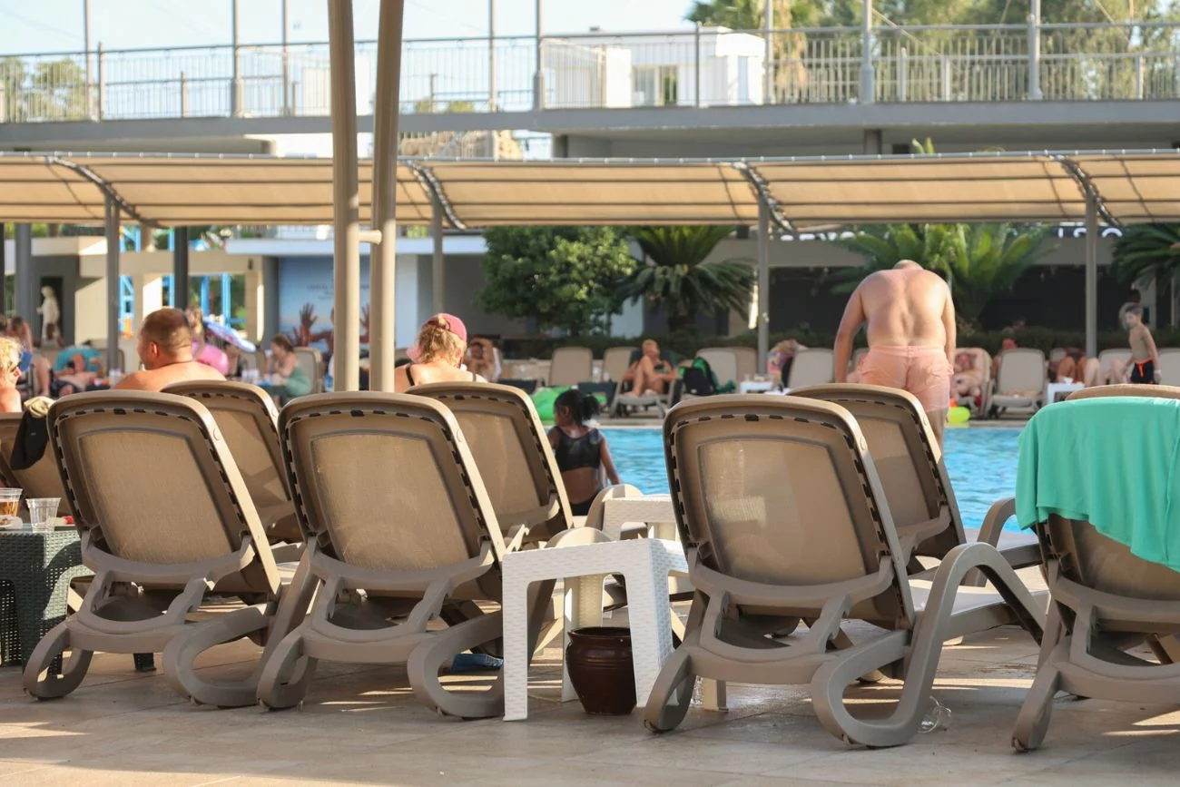 Tak teraz rezerwuje się leżaki na all inclusive w Egipcie