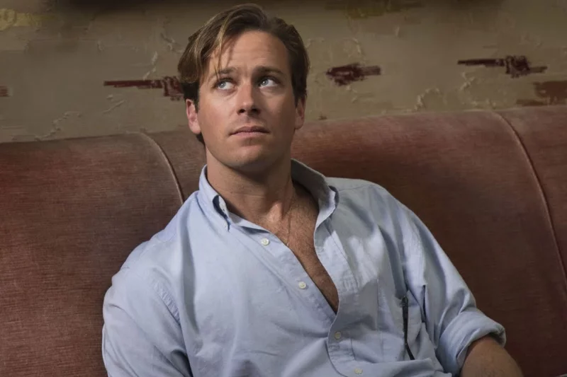 Armie Hammer został oskarżony o przemoc i gwałt.