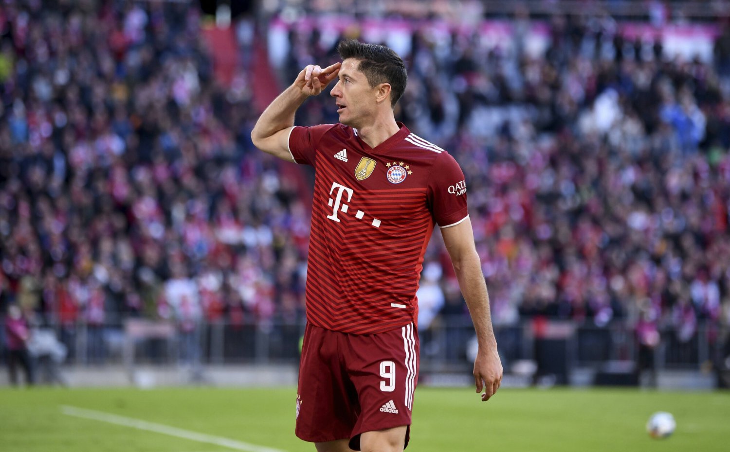 Robert Lewandowski ma w Bayernie Monachium szczególną pozycję i dostanie nową, atrakcyjną umowę