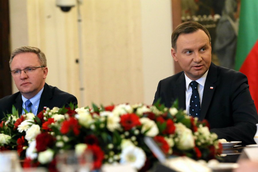 Krzysztof Szczerski powiedział, że większość komisarzy decydujących o uruchomieniu art. 7 wobec Polski nigdy nie była w naszym kraju. Słowa te sprostowała już na Twitterze KE.