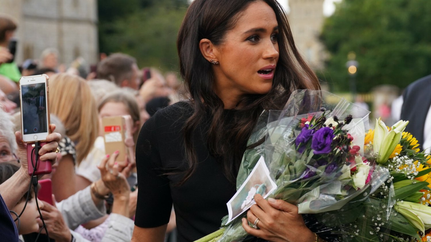 Meghan Markle upokorzona przed Zamkiem w Windsorze