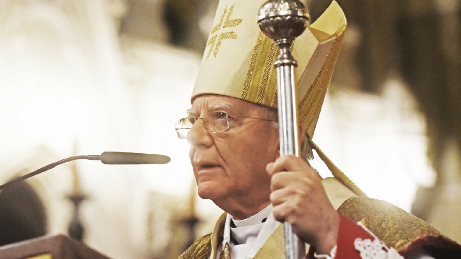 Abp Jędraszewski miał zapłacić odszkodowanie. Wraca sprawa bp. Szkodonia