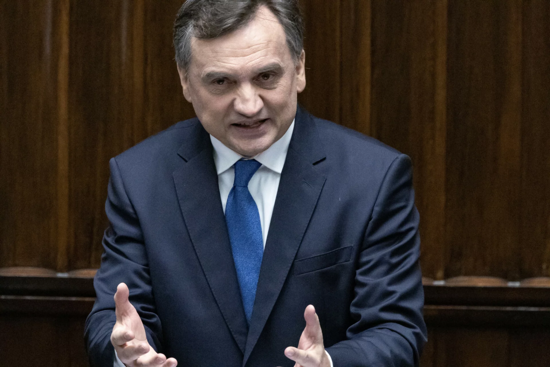 Ziobro odpalił się po wpisie Tuska. Tak zareagował ws. Romanowskiego Zbigniew Ziobro odpowiada Tuskowi. Oto jak go nazwał