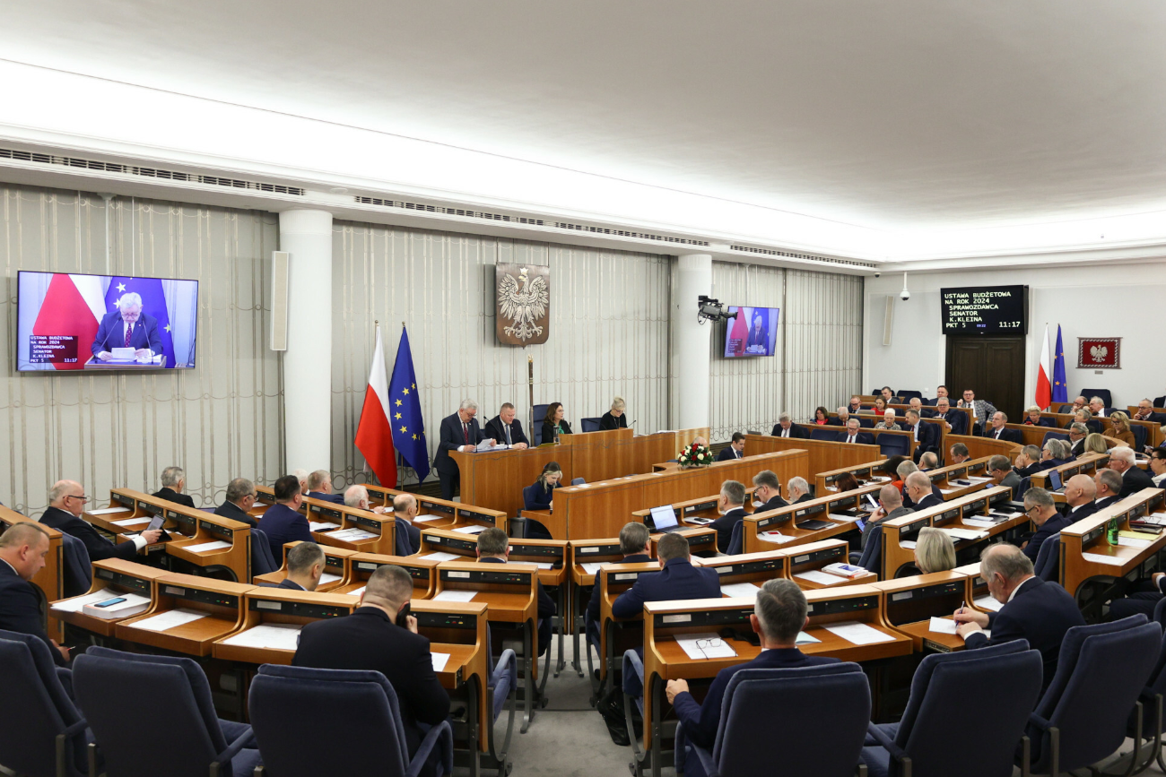 Rząd Tuska wygrał walkę z czasem. Senat przyjął ustawę budżetową