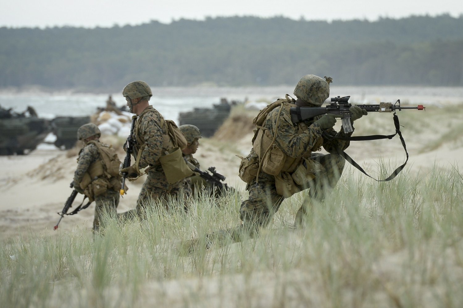 Do Polski, Łotwy, Litwy i Estonii mają trafić dodatkowe siły i sprzęt amerykański w celu zwiększenia zdolności obronnych wschodniej flanki NATO.