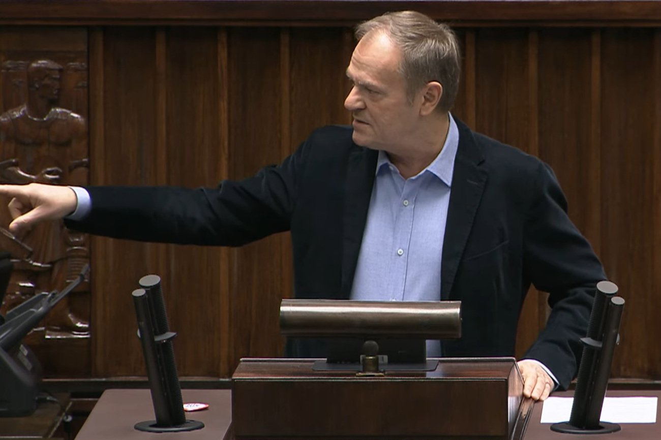 Tusk zwrócił się prosto do Kaczyńskiego. Ostra riposta ws. Kamińskiego i Wąsika.